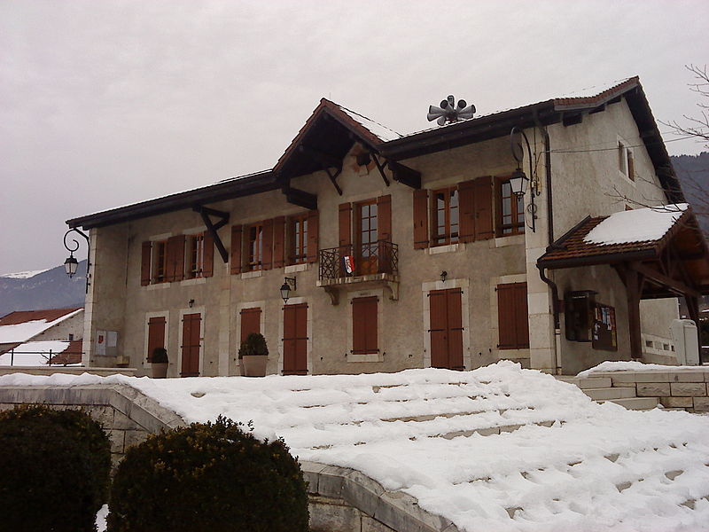 VTC Crozet — Chauffeur Privé Vue sur le Lac Léman